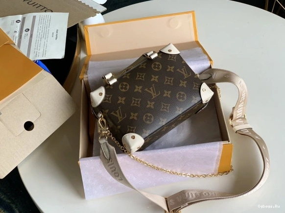 PETITE MALLE LOUIS SOUPLE VUITTON 0428